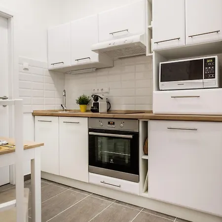 Quiet And Cozy Near The Danube דירה בודפשט