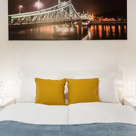 Quiet And Cozy Near The Danube Appartement *